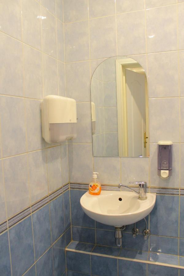 Uneed Rooms Podil Kijów Zewnętrze zdjęcie
